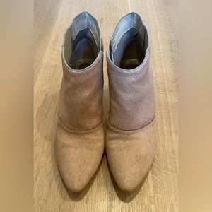 9 1/2 Nude/Cream Matisse calf-hair booties.